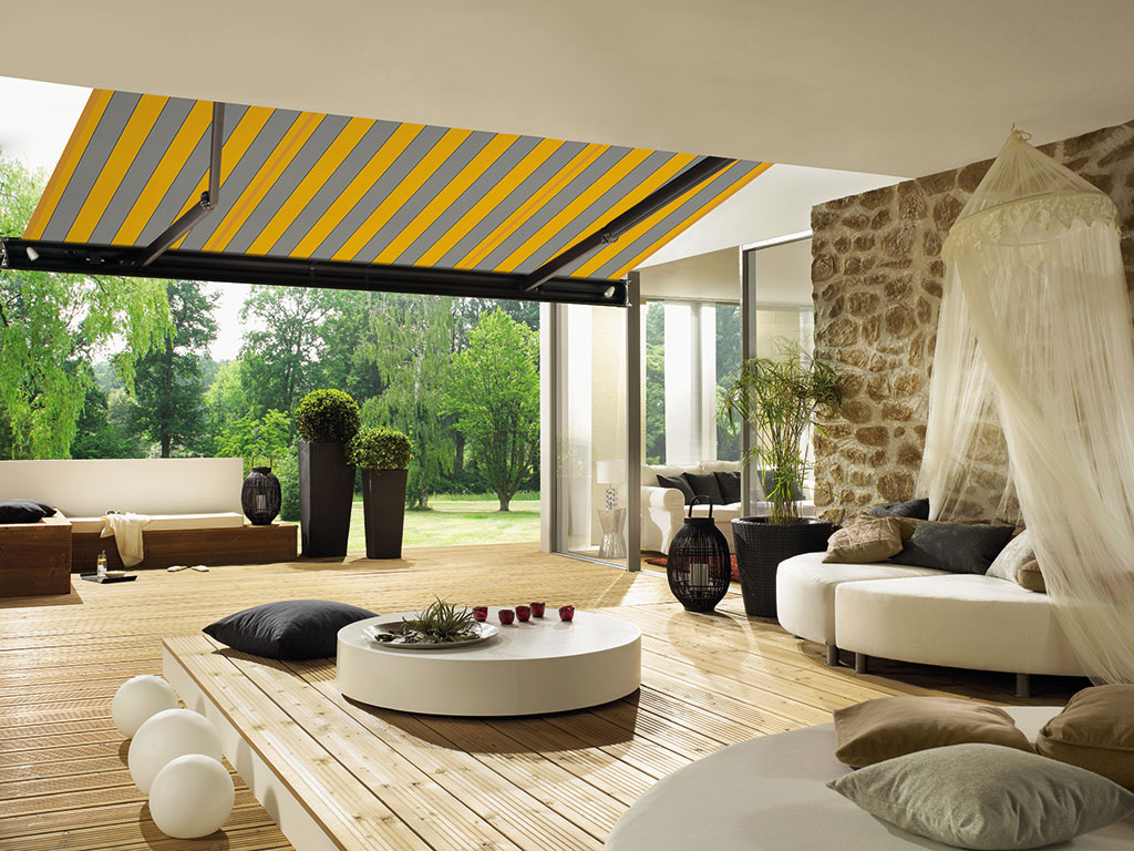 Terrasse mit Markise