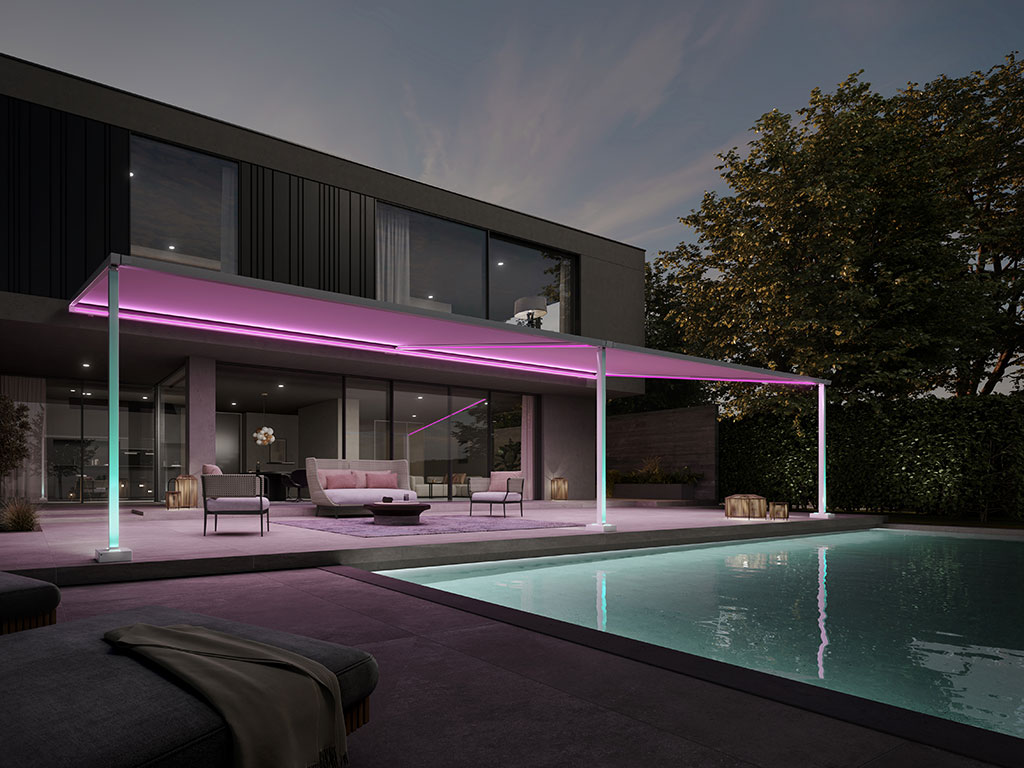 Pergola auf einer Terrasse mit einem Pool