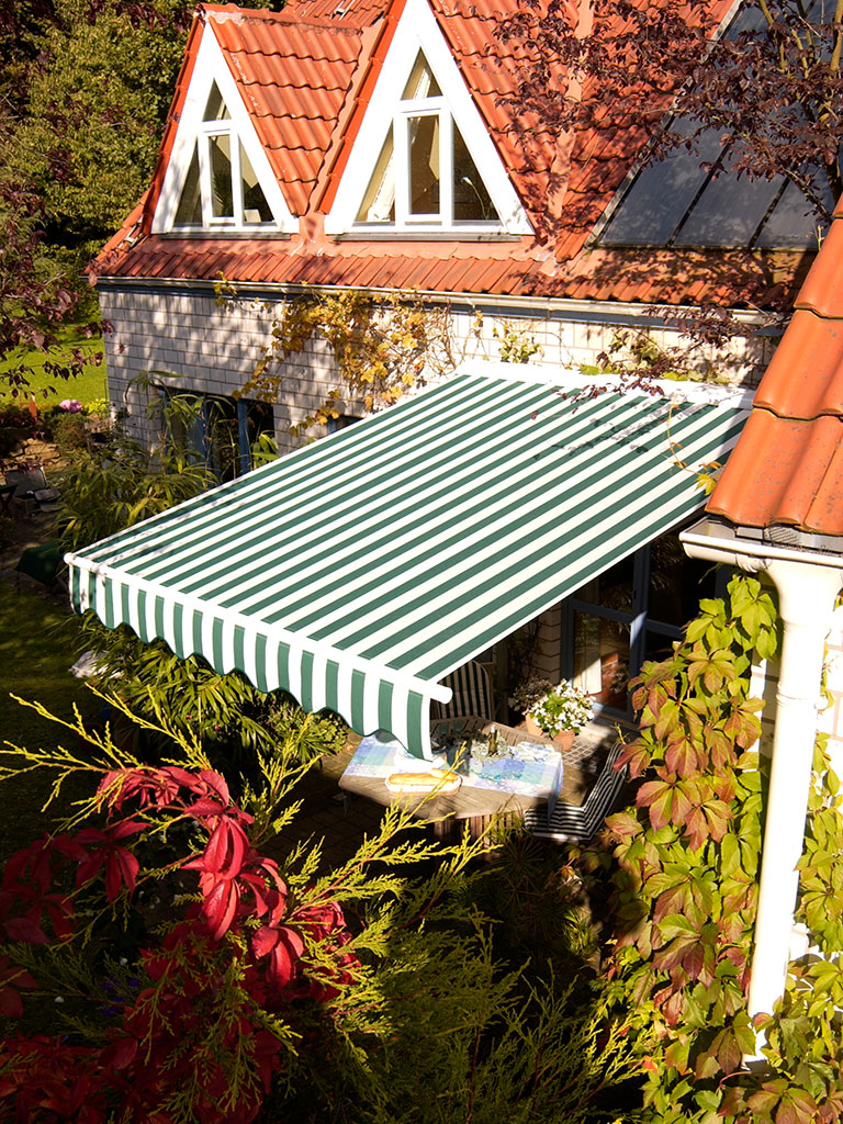 Terrasse mit Markise