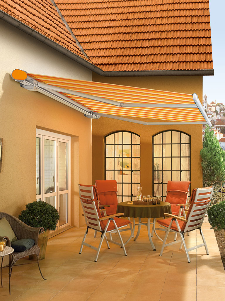 Terrasse mit Markise